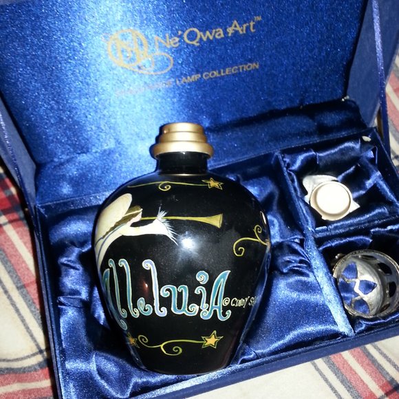 Ne'Qwa Art Fragrance Lamp Alleluia Angels handmade - Picture 5 of 13